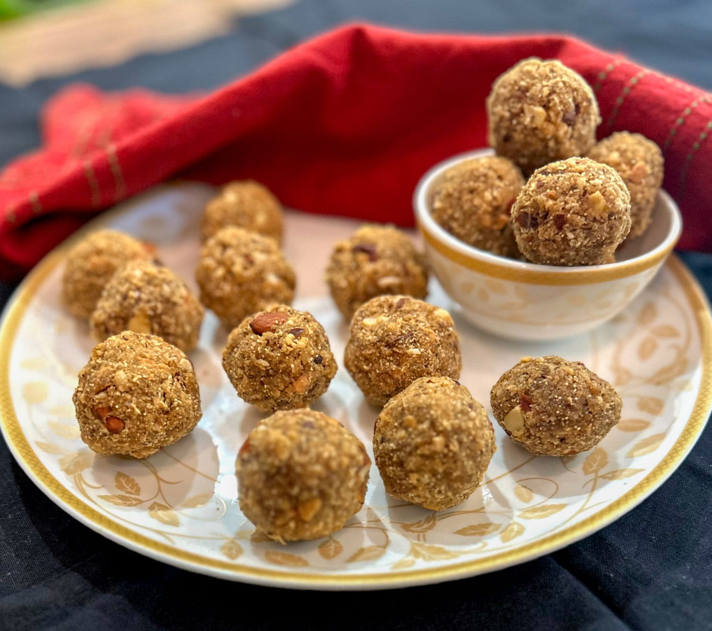 Gond Laddoos (12)