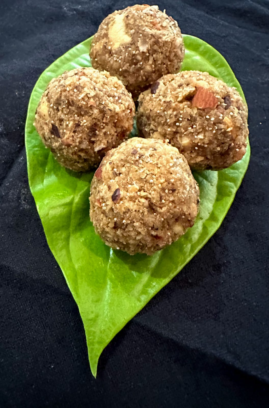 Gond Laddoos (12)